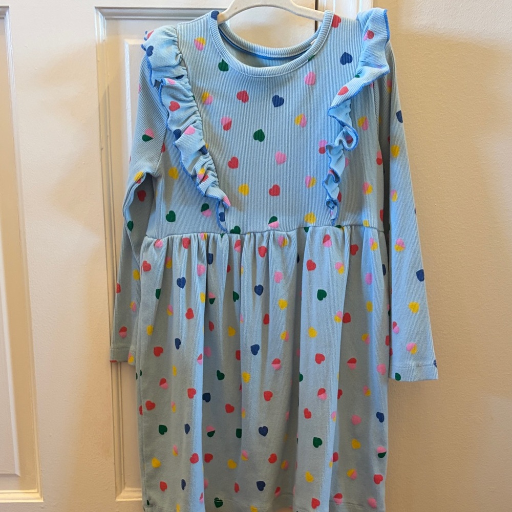 Boden ribbed long sleeve dress with ruffles.